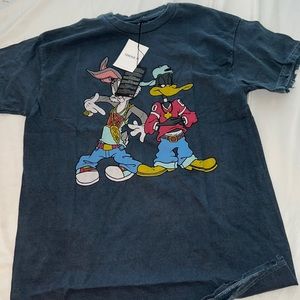 Brand new forever 21 t shirt . Never worn w tags . Size s/m.